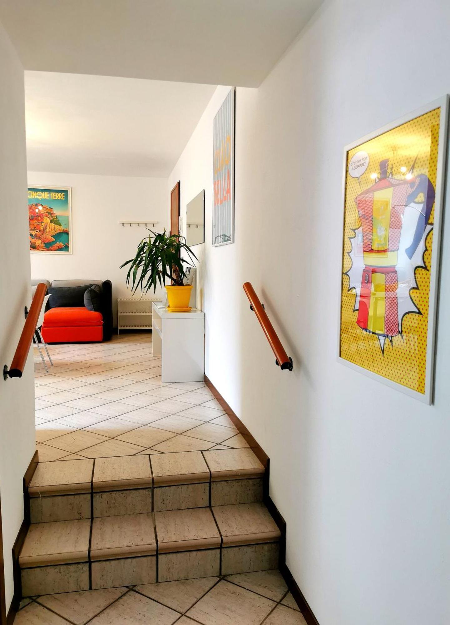 Old Town Apartment With Terrace - Live Love Lake Peschiera del Garda Buitenkant foto
